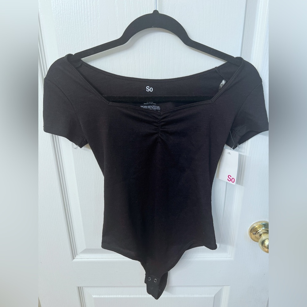 So women black T shirt